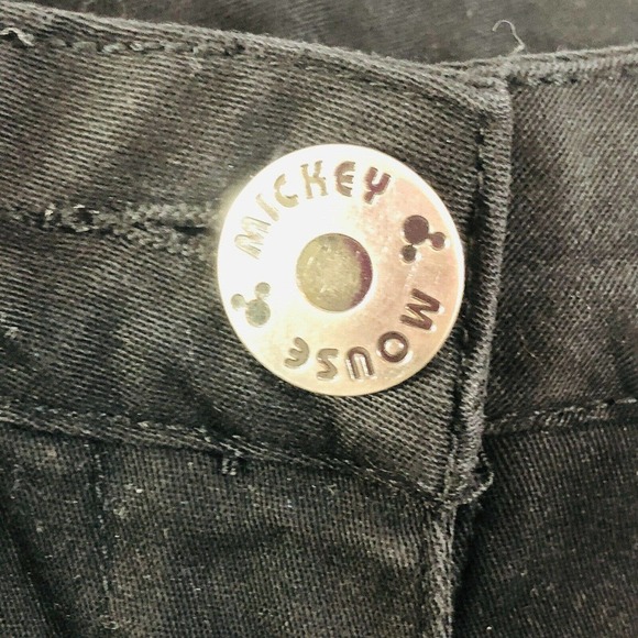 DISNEY Women’s Size 2 Mickey Mouse Black Capri Pants Silver Button - Picture 12 of 12